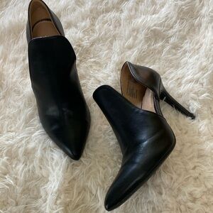 Christian Siriano black mule style heels